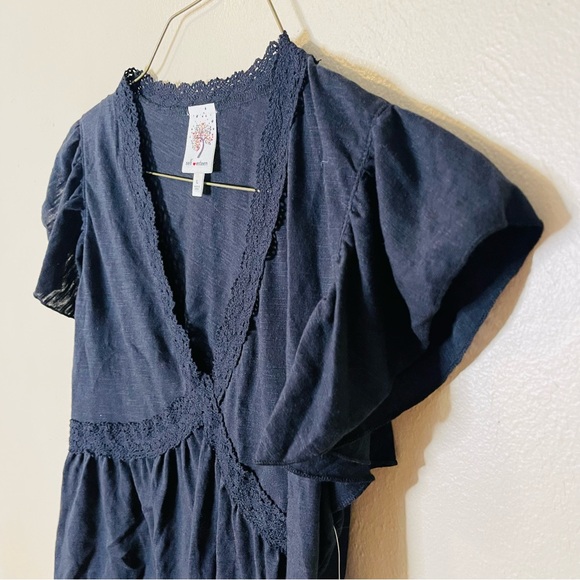 NWT Black Crochet Accent Top - Picture 5 of 7